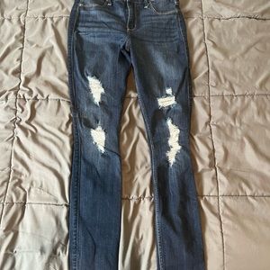 Brand new Size 7L Hollister Jeans